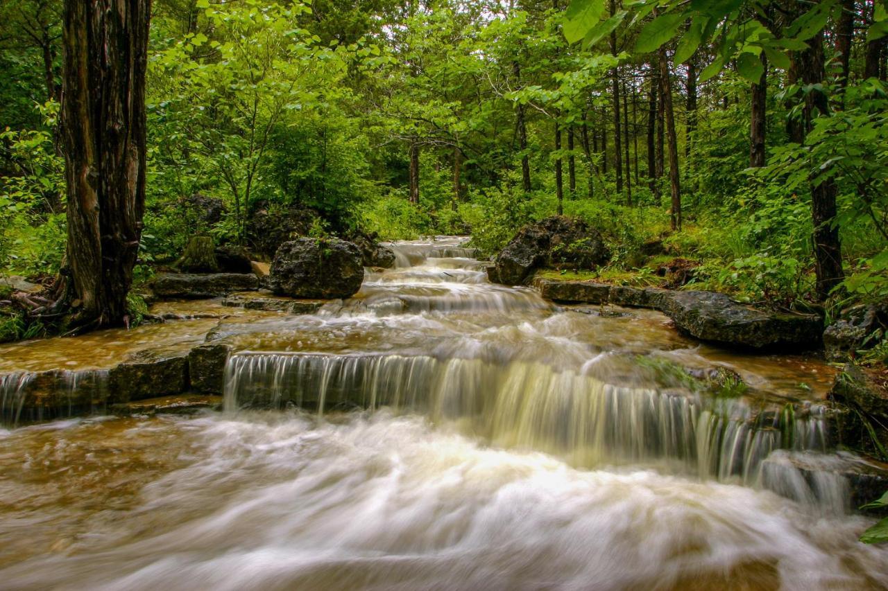 Fall Creek 590-1 Branson